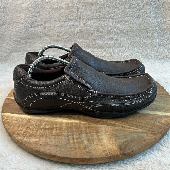 Red Tape Brand Men's Size 10 Slip On Brown Leather Loafers Slide On Shoe - Picture 1 of 9
